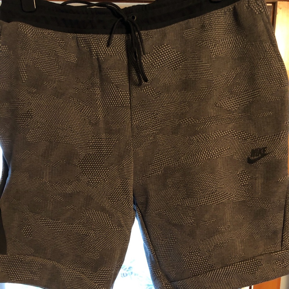 Nike tech pack short